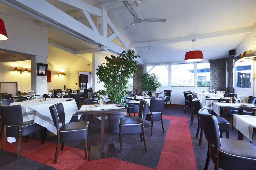 Kyriad Geneve St-Genis-Pouilly 상 제니 푸이 외부 사진