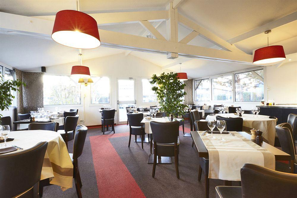 Kyriad Geneve St-Genis-Pouilly 상 제니 푸이 외부 사진